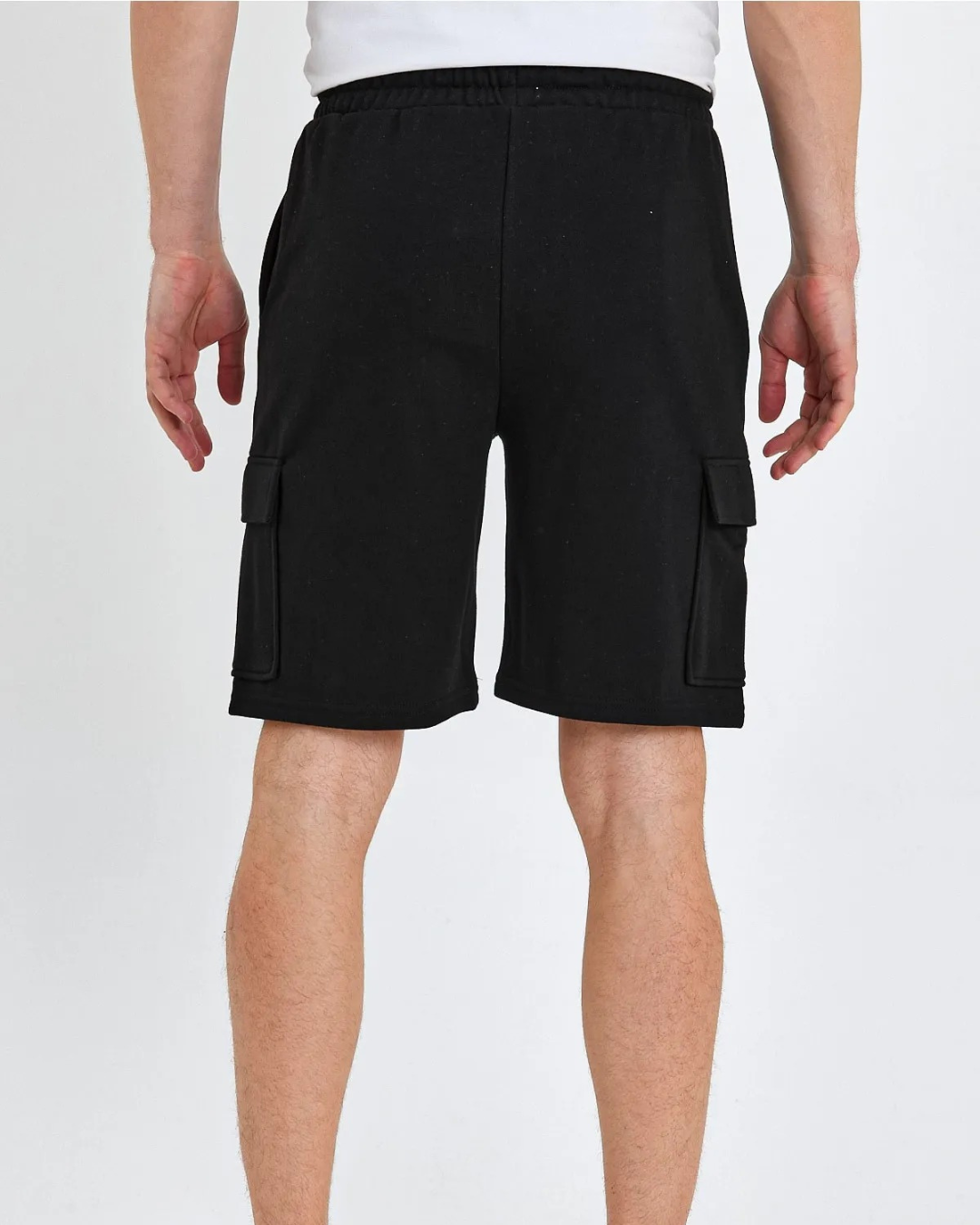 Bermudas elásticas com bolsos