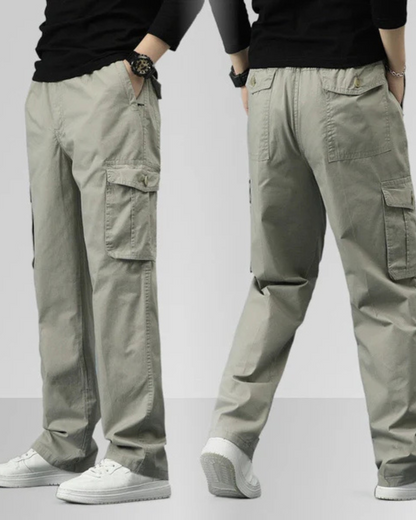 Calças confortáveis de corte holgado e com vários bolsos