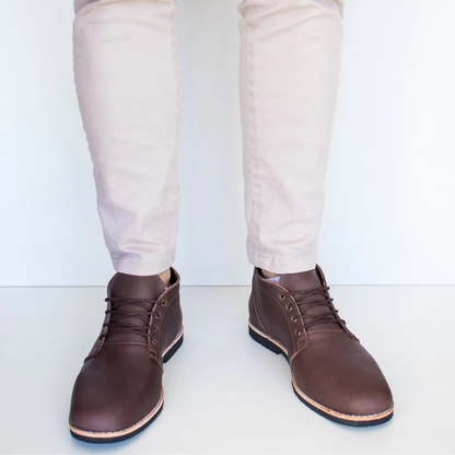 Botas de Couro Castanho com Sola Antiderrapante para Homem