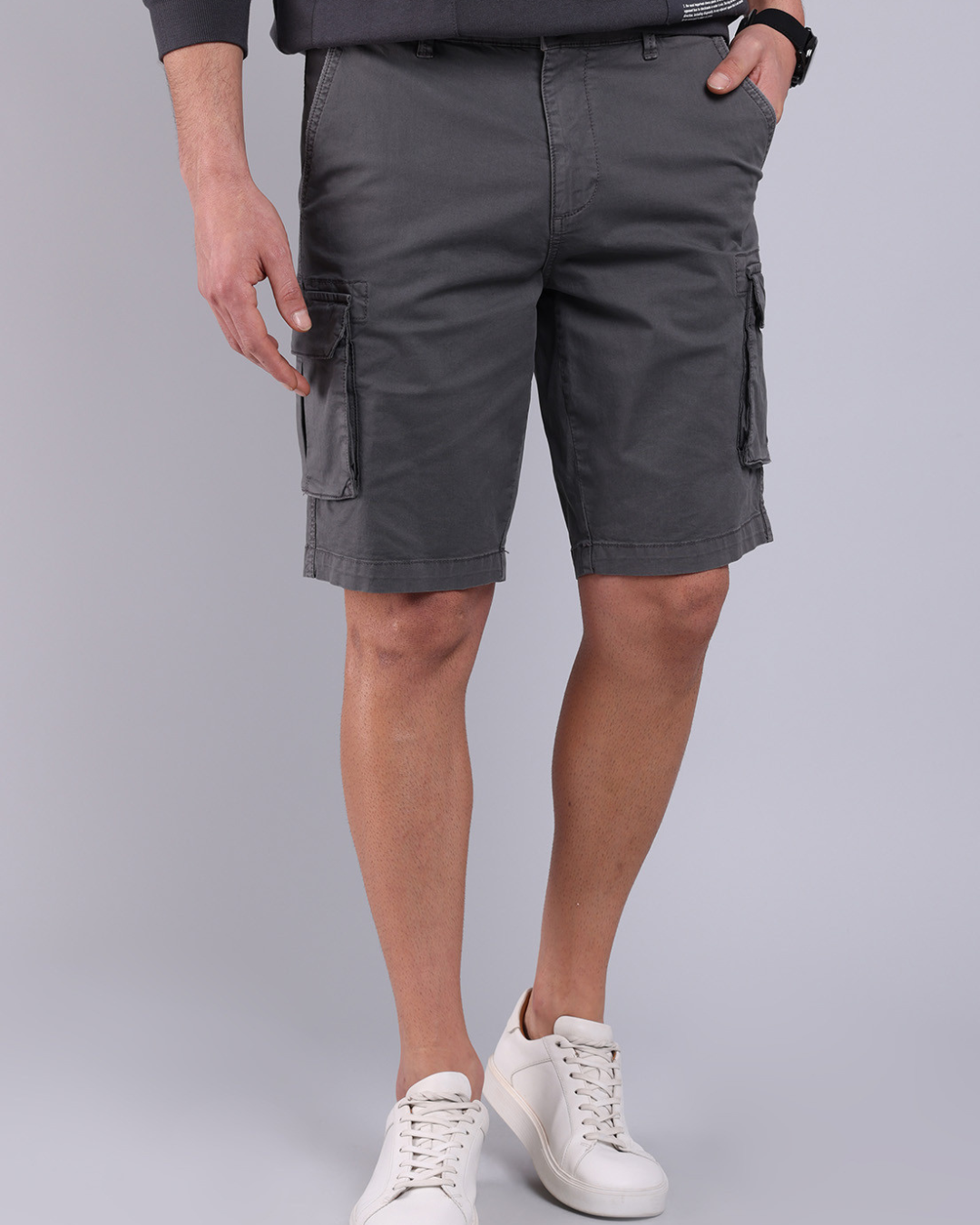 Bermuda Cargo para homem com bolsos laterais