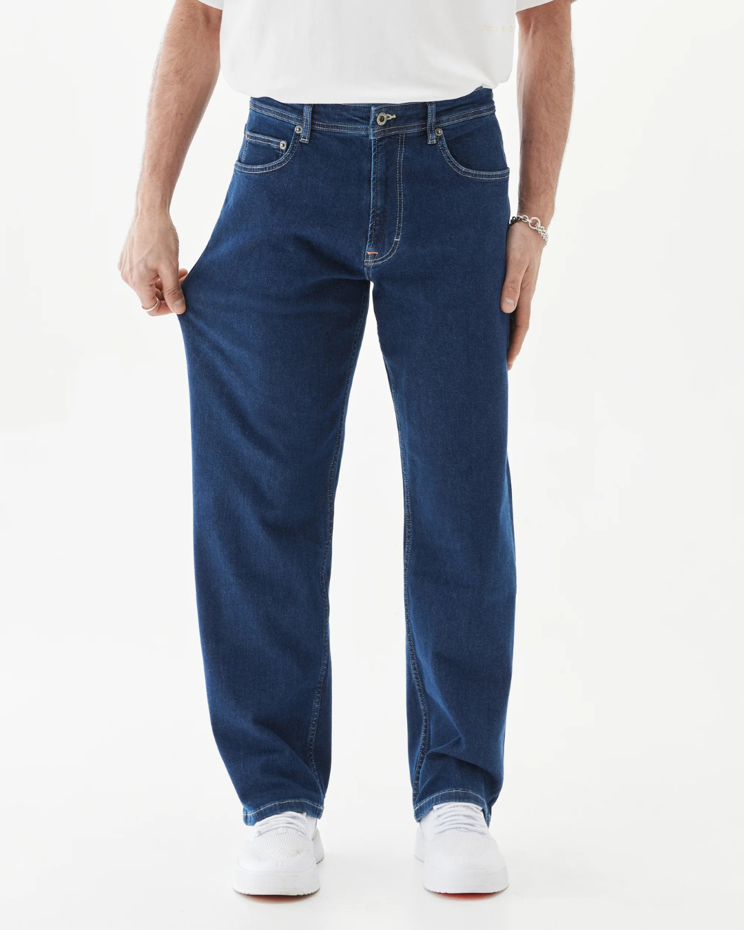 Calças de ganga clássicas de corte reto para homem